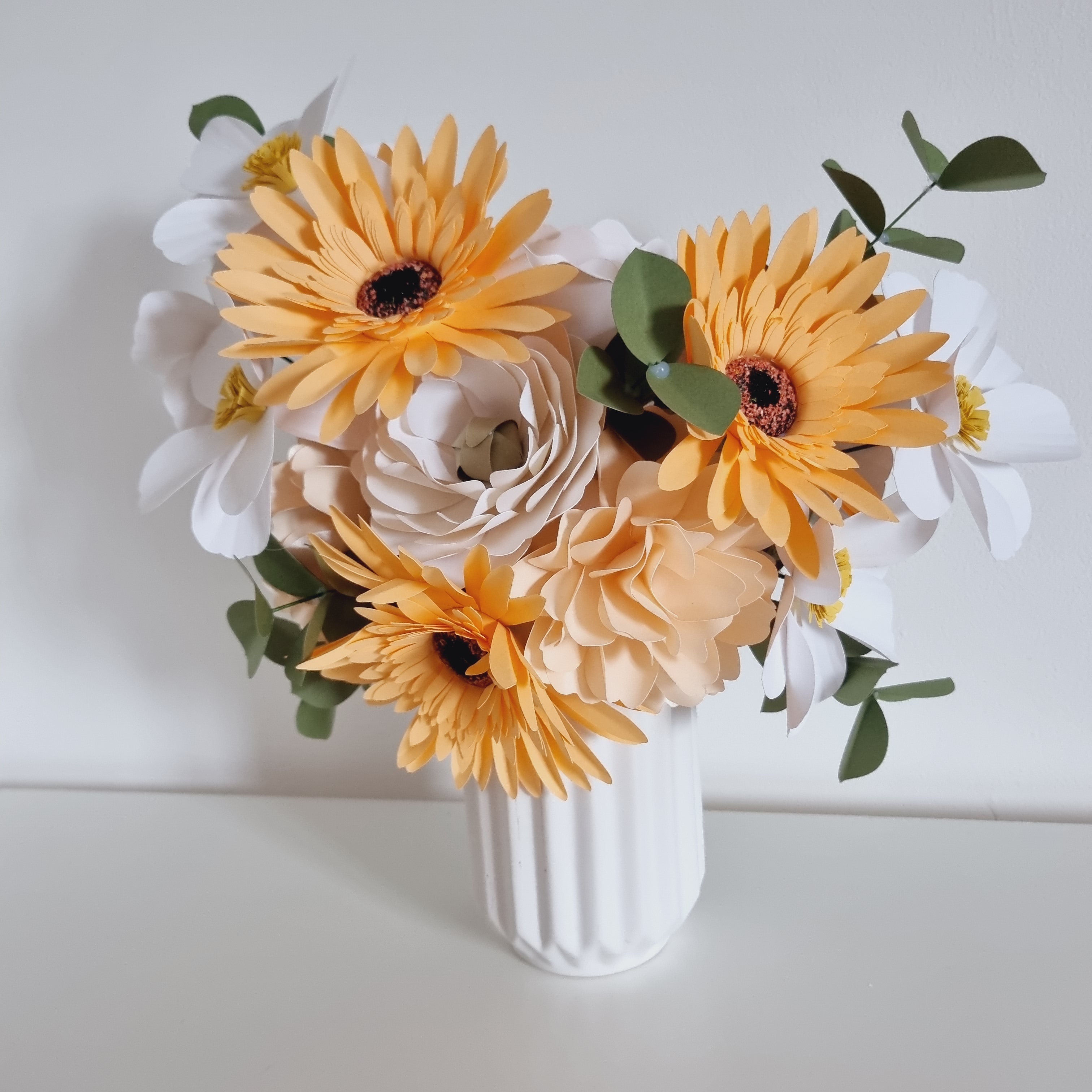 Paper Flower Arrangement - Daisy